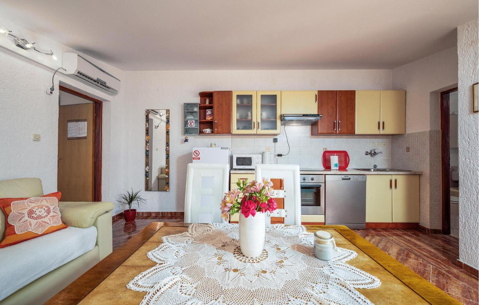 1 Bedroom Beautiful Apartment In Betiga 바르바리가 외부 사진